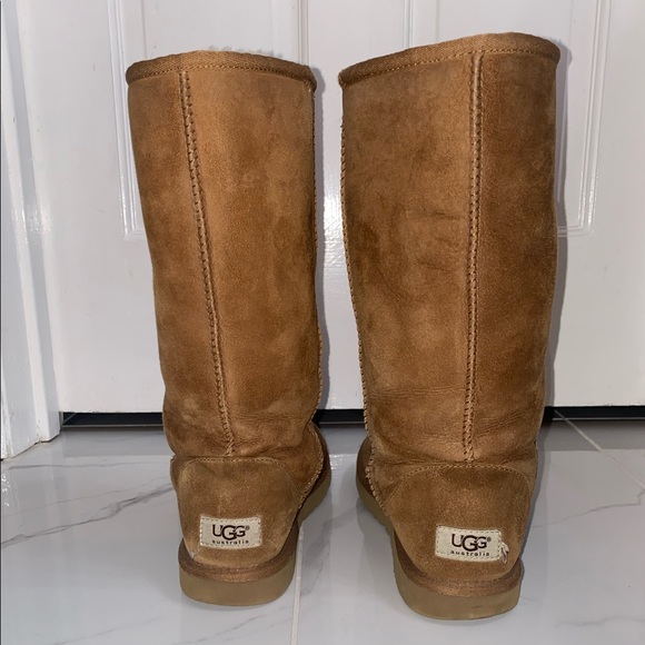 UGG Tall Boots - Picture 2 of 9